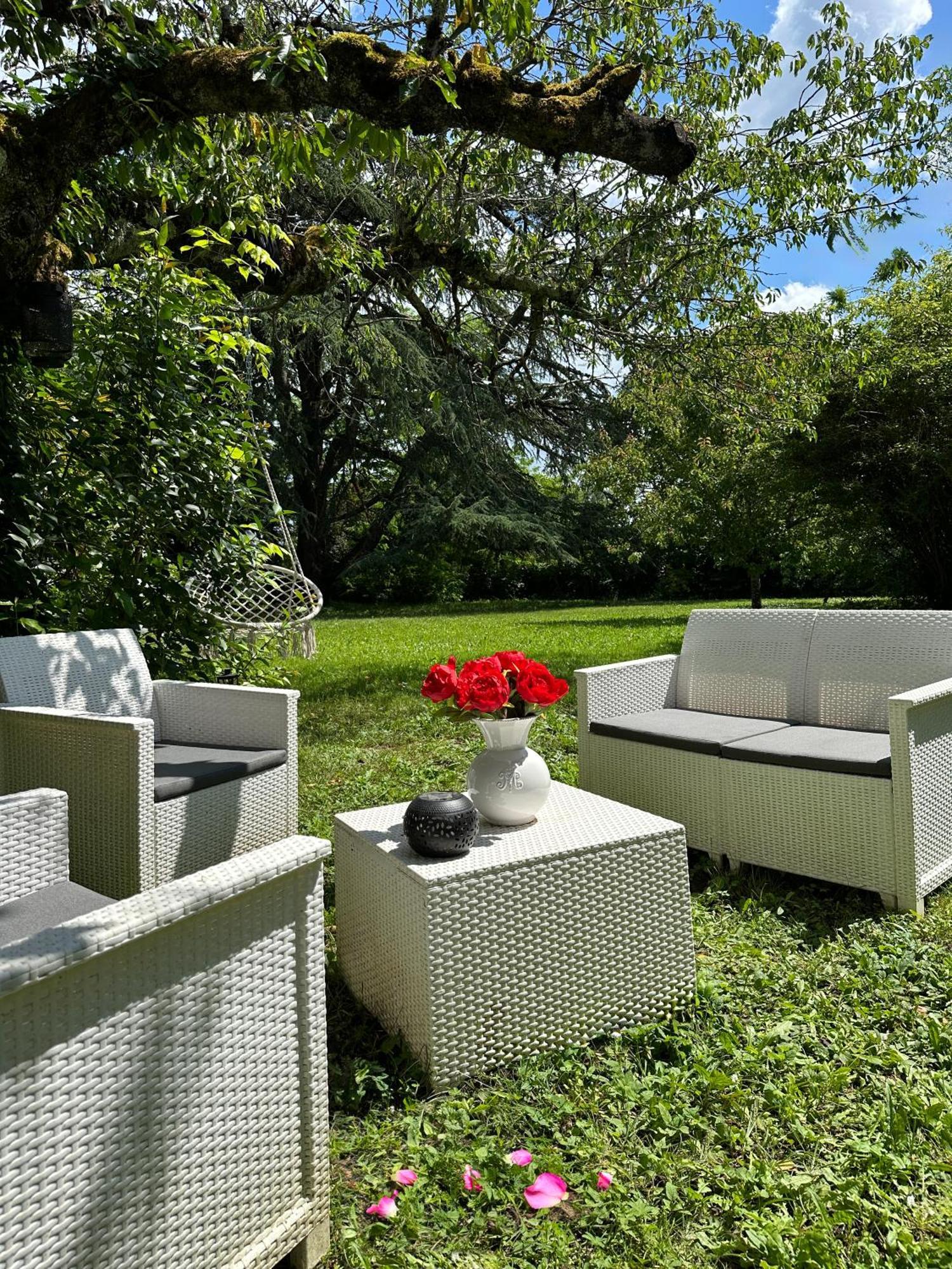 La Maison De Romance D'Hauterive Villeneuve-sur-Lot Exteriör bild